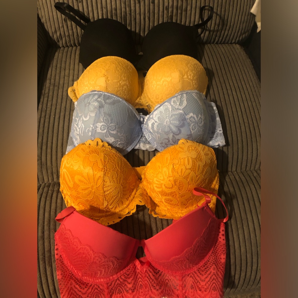 KISS & TELL SEXY BRAS